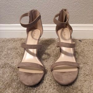 Kelly & Katie Gray Suede Heels